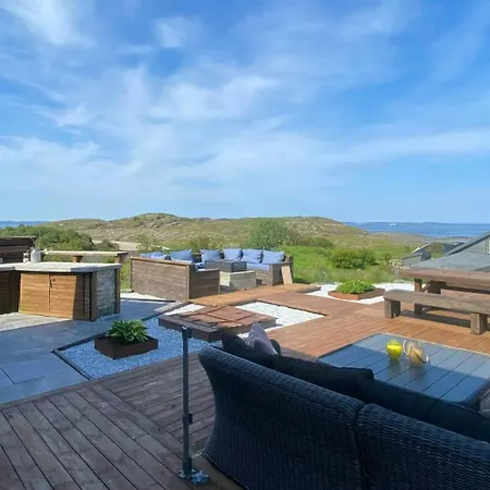 With Direct Access To The Sea At Krakvag